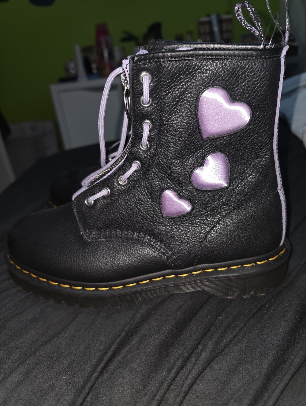 Dr.Martens 1460 Zip Heart Boots